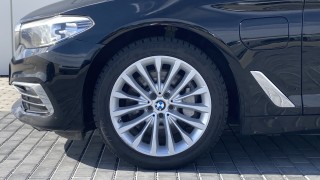 BMW 530e