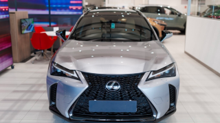 LEXUS UX