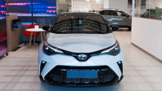 TOYOTA  C-HR