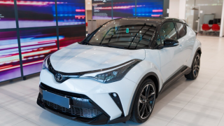 TOYOTA  C-HR