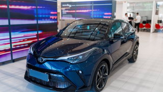 TOYOTA  C-HR